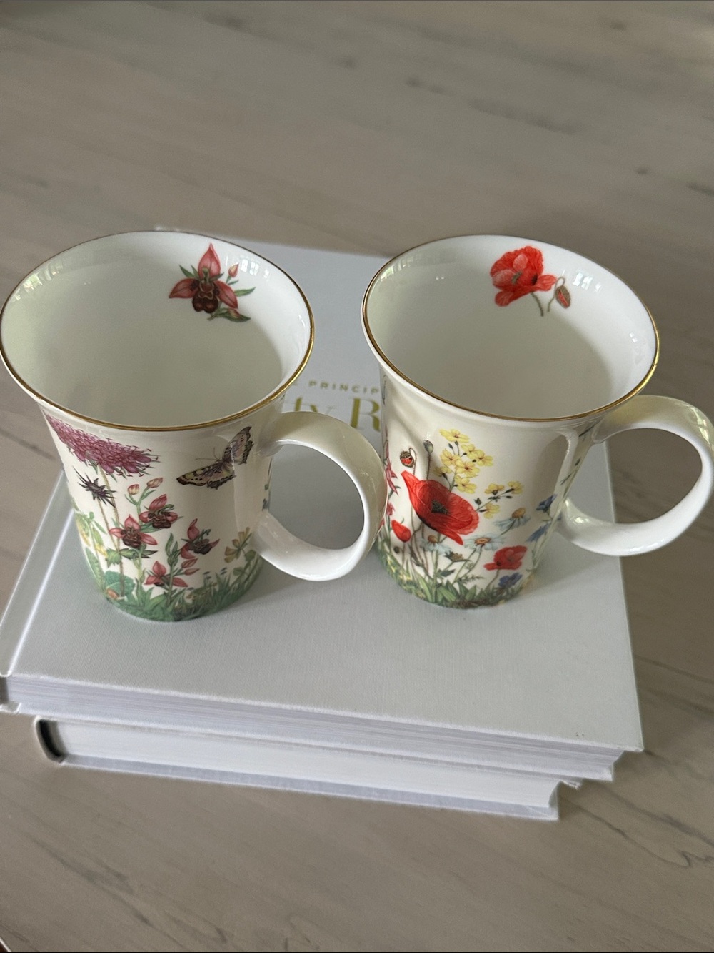 NWOT- Meadow Gracie Bone China Floral Porcelain Mug Set - Multicolor Botanical